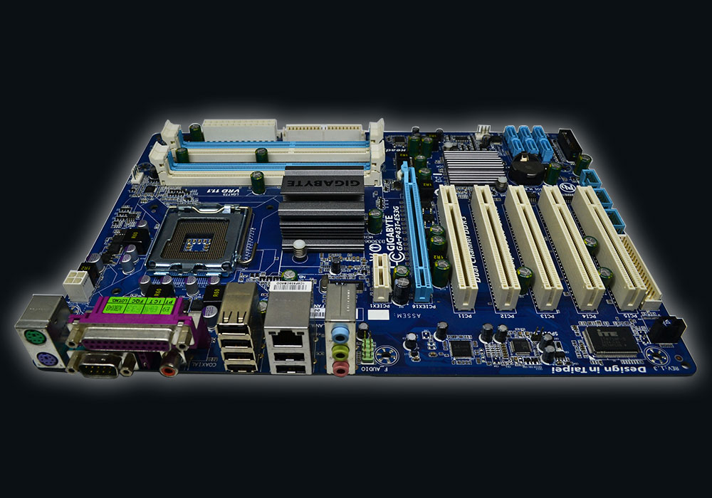 Gigabyte GA-P43T-ES3G